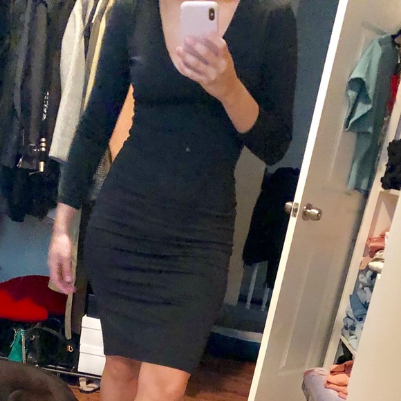 Black v neck midi dresss - Picture 6 of 8